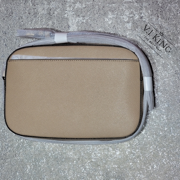 NWT Michael Kors Authentic Set Large Saffiano Leather Crossbody Bisque Bag - Picture 3 of 7